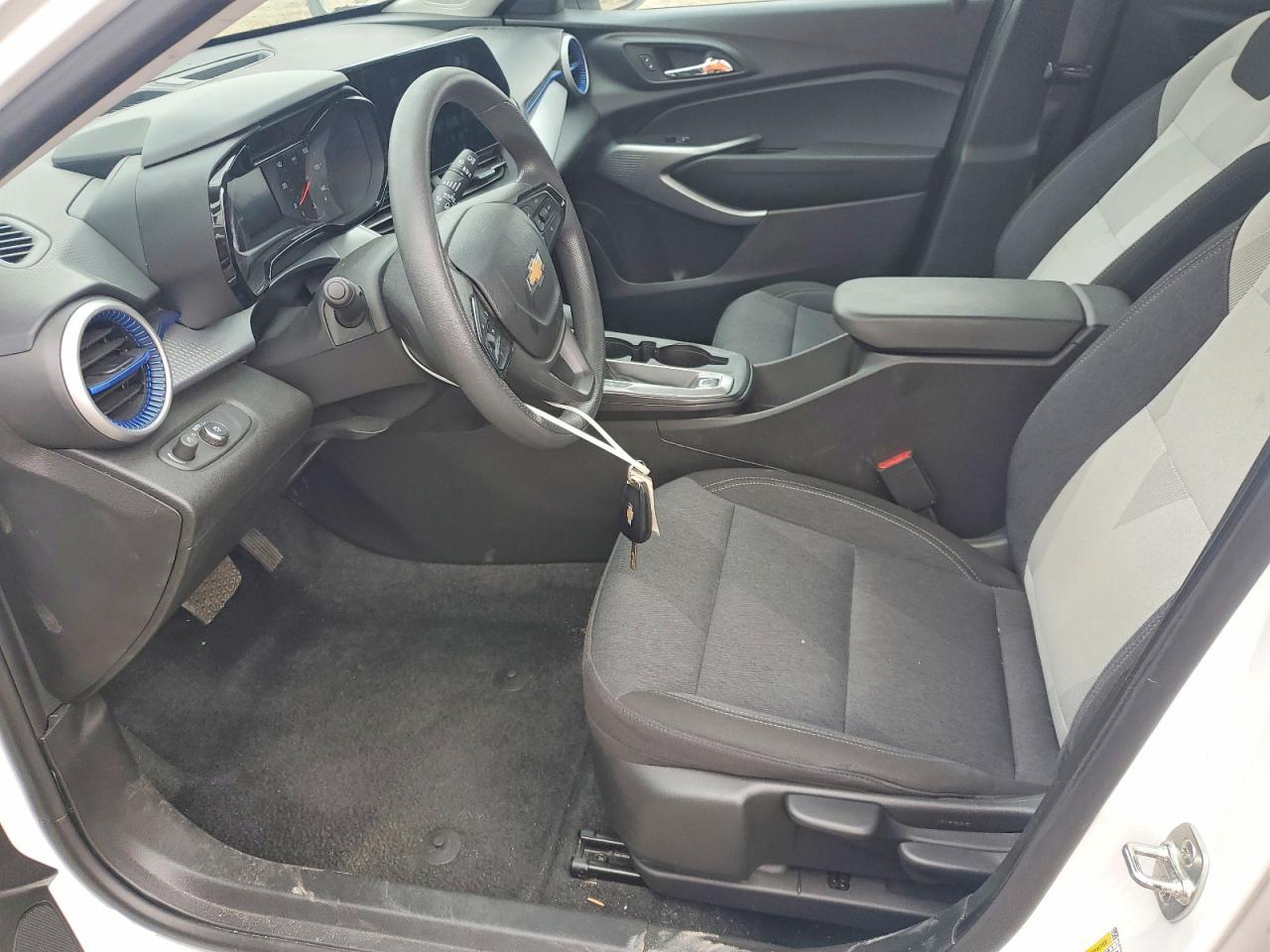 2024 Chevrolet Trax Ls - Фото 7