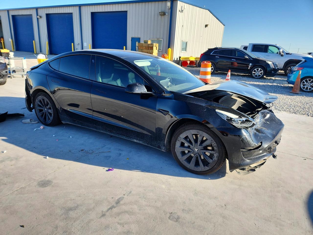 2021 Tesla Model 3 - Фото 4