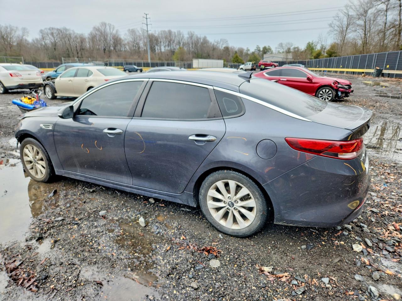 2018 Kia Optima S - Image 2