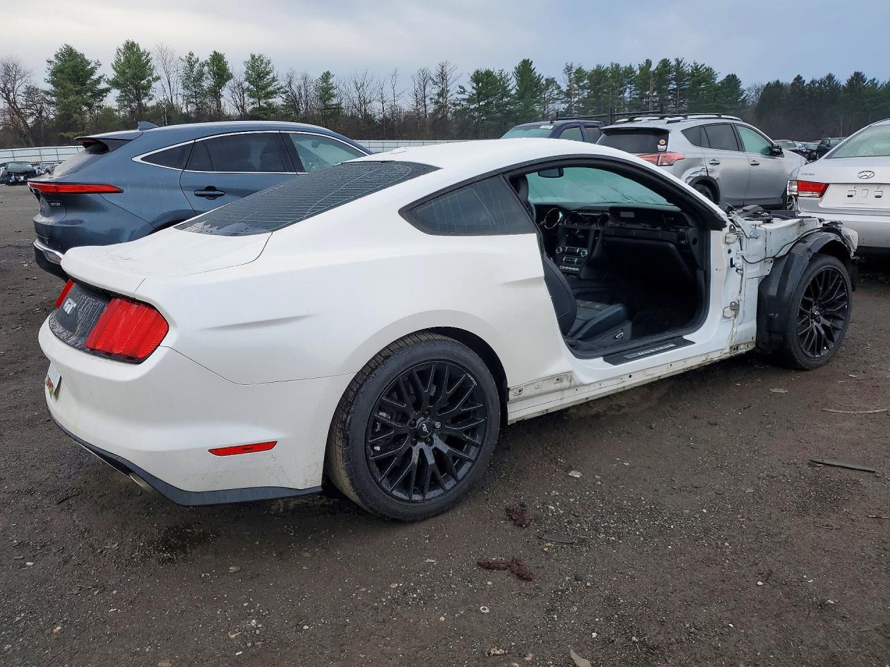 2017 Ford Mustang Gt - Image 3