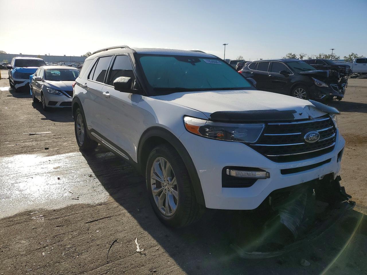 2021 Ford Explorer Xlt - Image 4