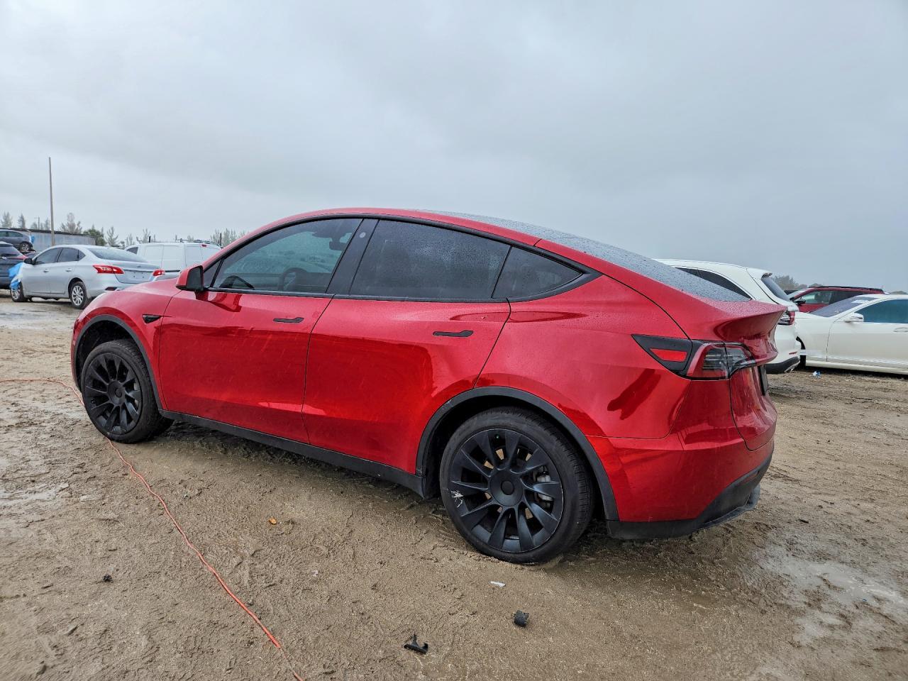 2023 Tesla Model Y - Image 2