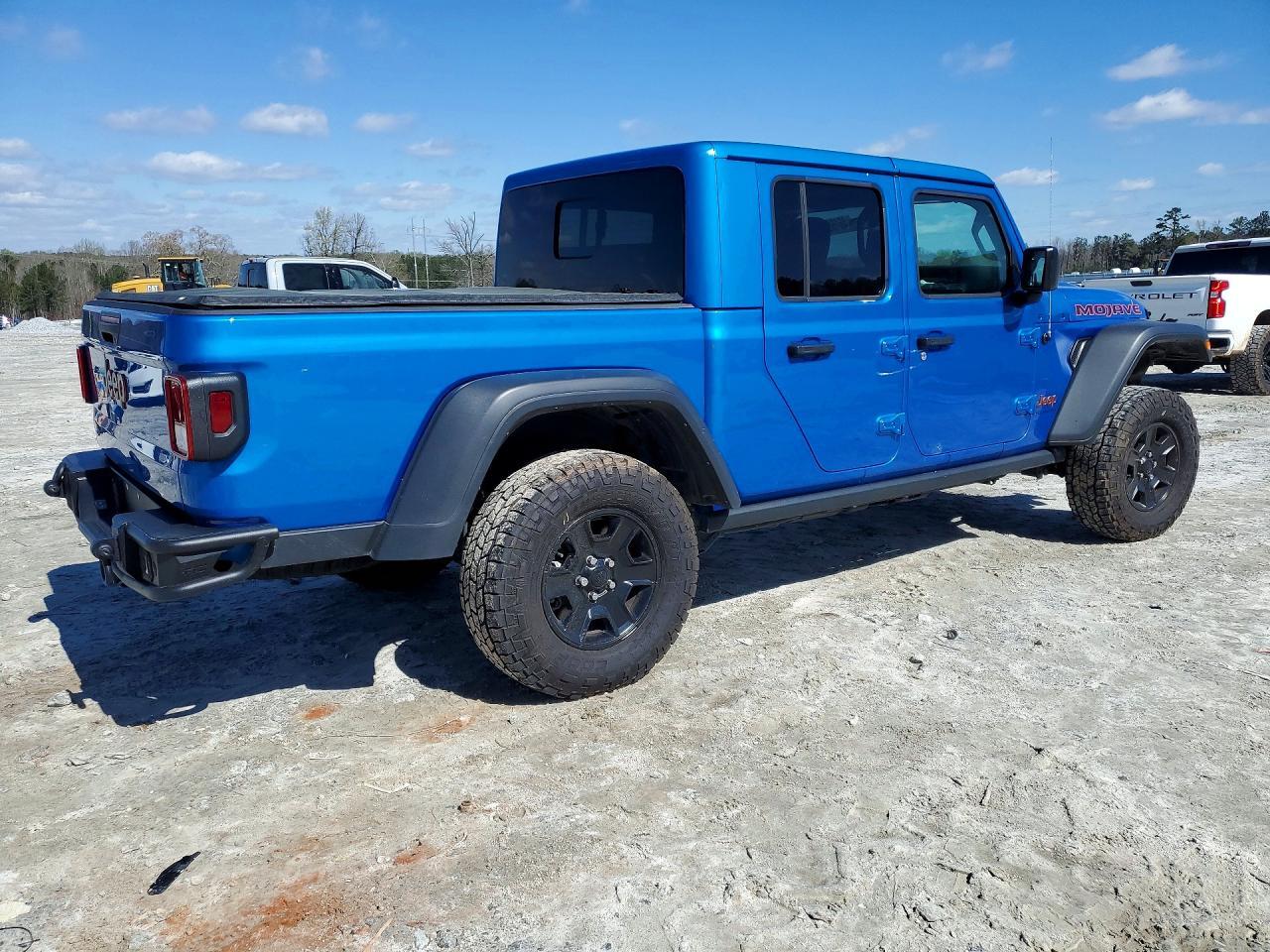 2023 Jeep Gladiator Mojave - Image 3