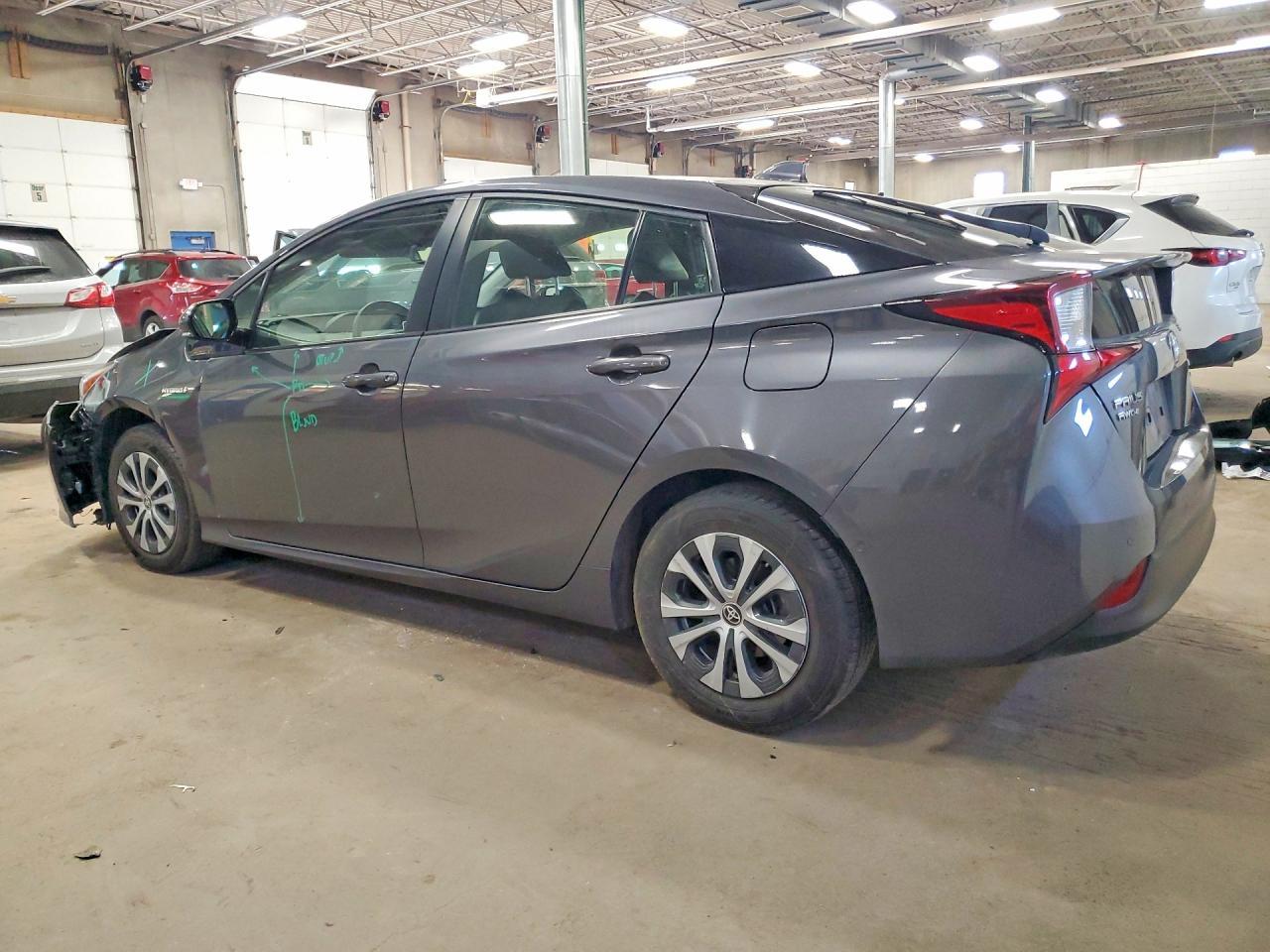 2020 Toyota Prius Xle Awd-E - Фото 2