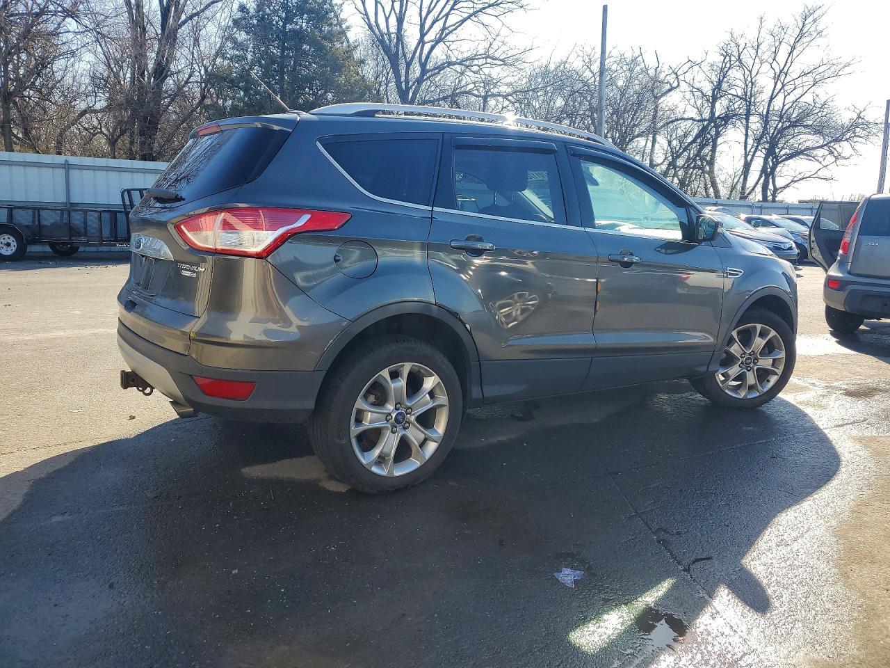 2016 Ford Escape Titanium - Image 3