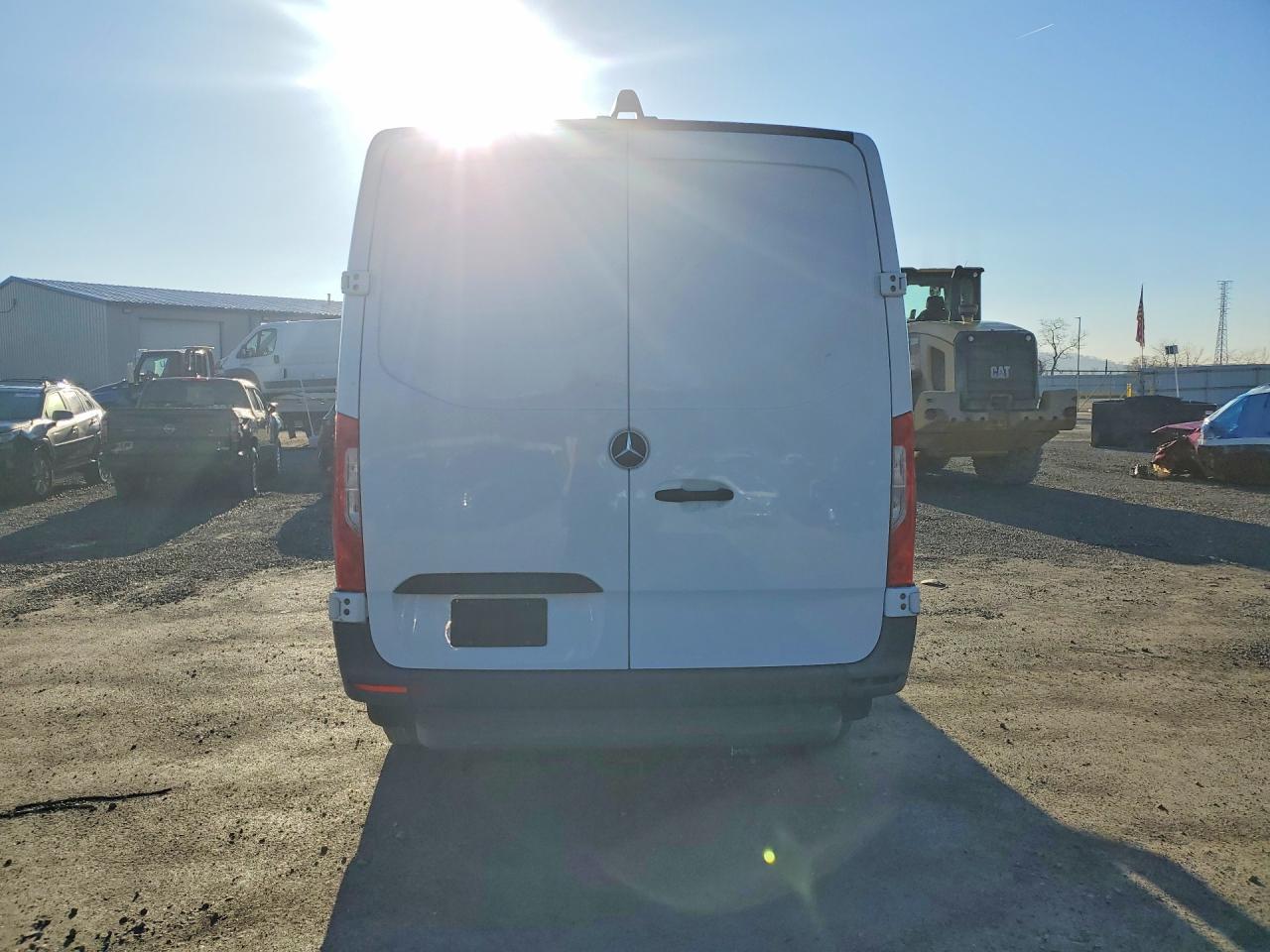 2021 Mercedes Benz Sprinter 1500 Delivery Van - Фото 6