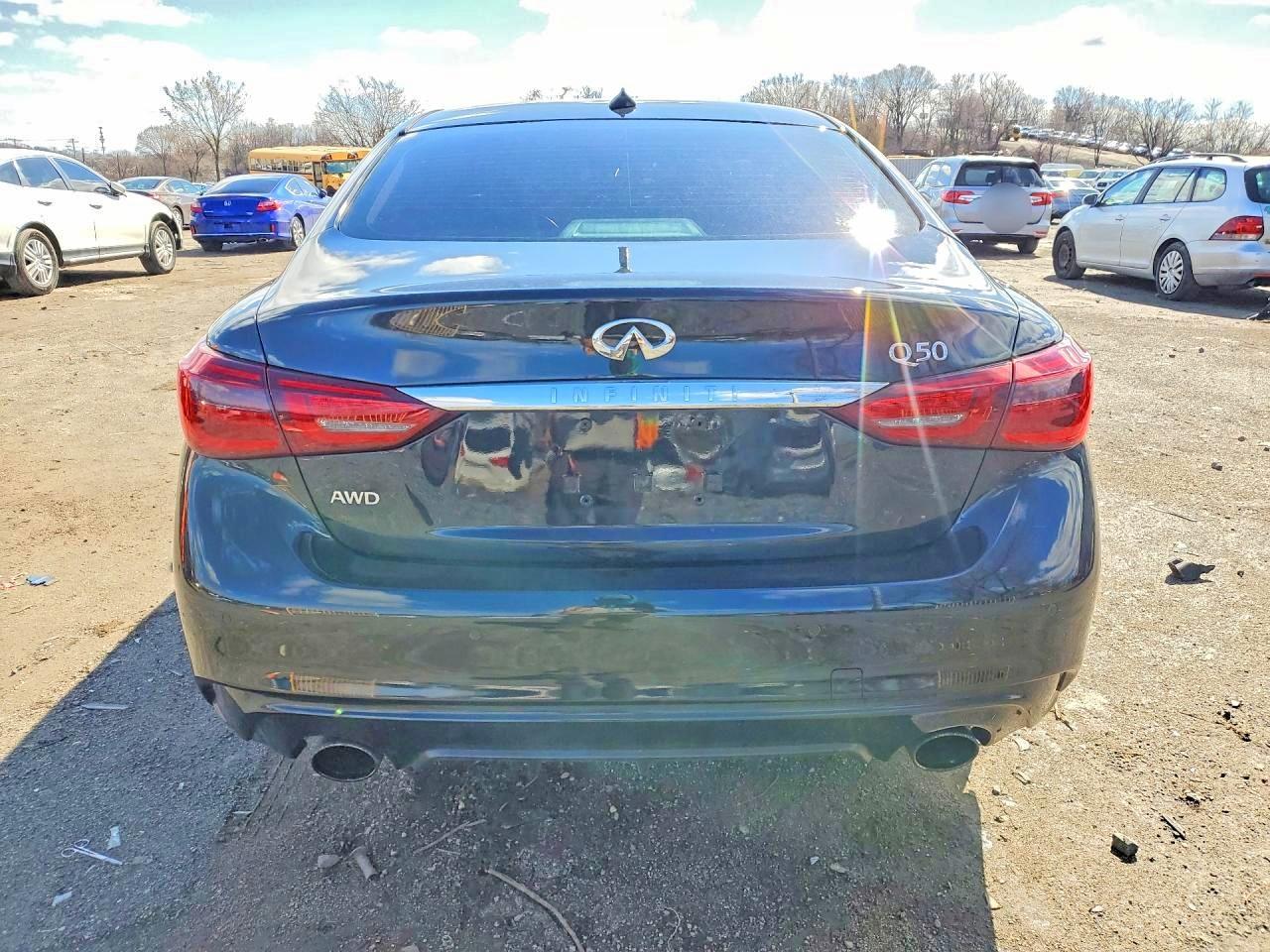 2018 Infiniti Q50 3.0T Luxe - Фото 6
