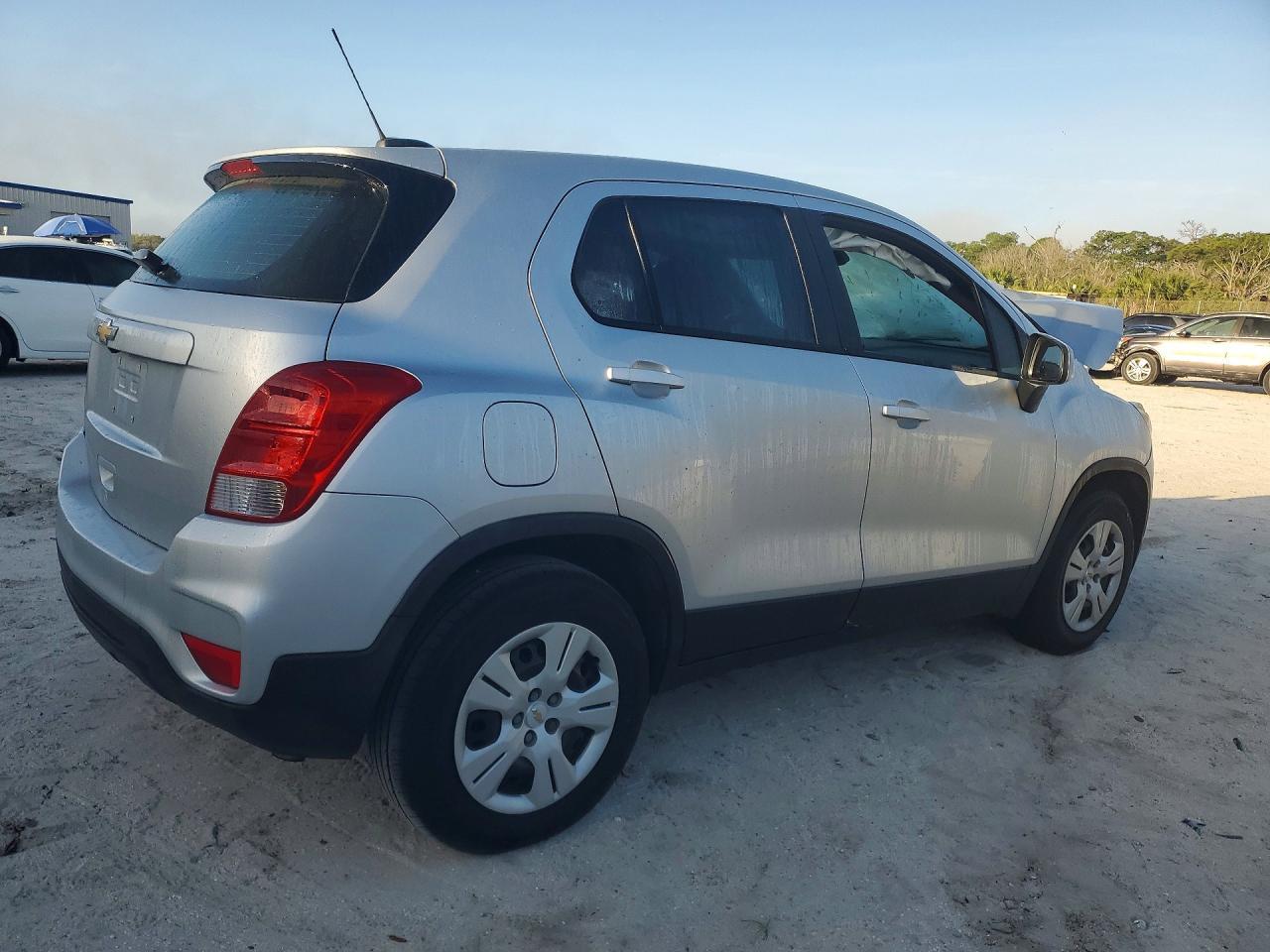2017 Chevrolet Trax Ls - Фото 3