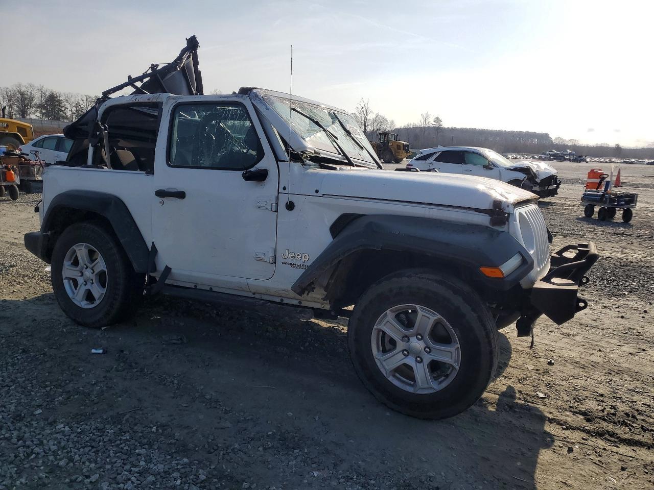 2020 Jeep Wrangler Sport - Фото 4