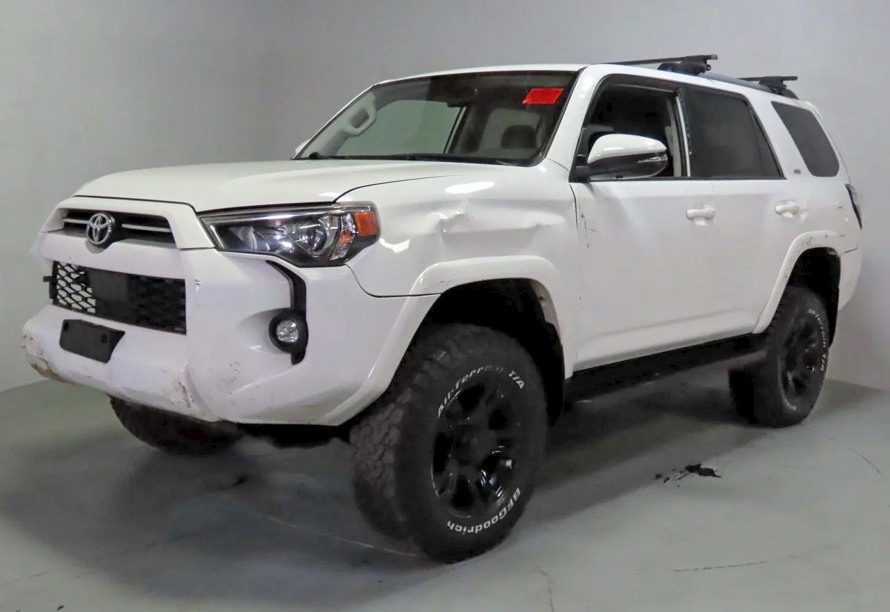 2022 Toyota 4Runner Sr5 Premium - Image 2