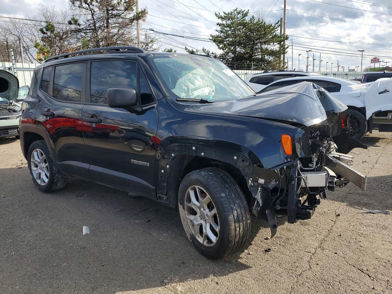 2018 Jeep Renegade Sport - Image 4