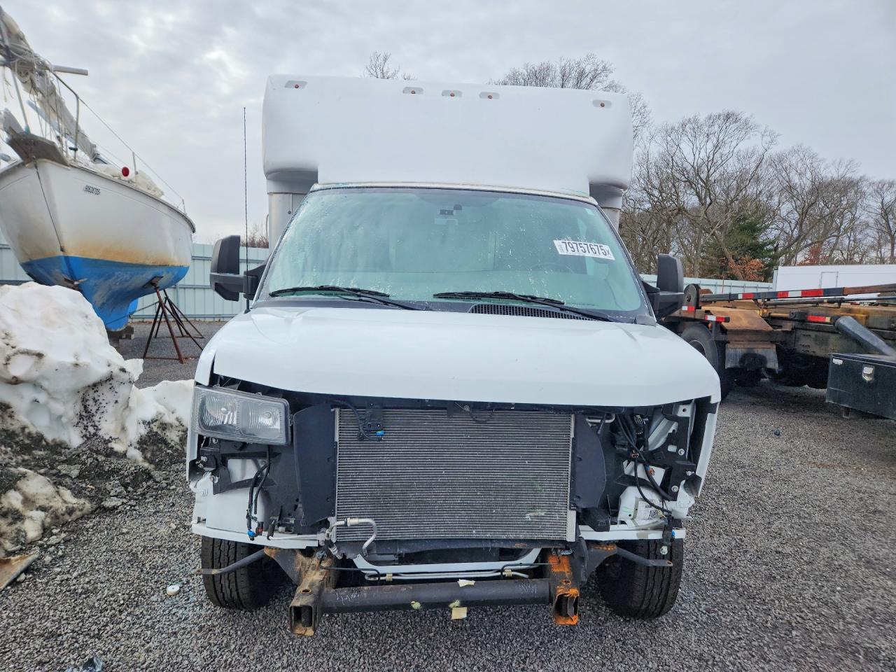2022 Chevrolet Express G3500 - Фото 5
