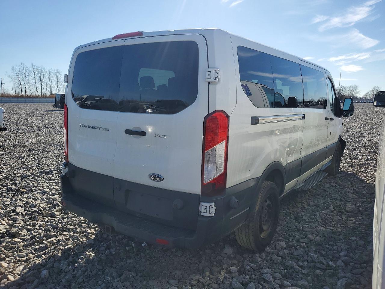 2015 Ford Transit T-350 - Фото 3