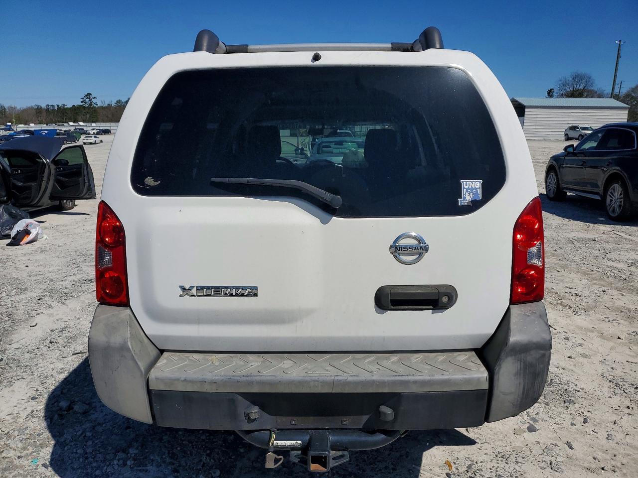 2010 Nissan Xterra X - Image 6
