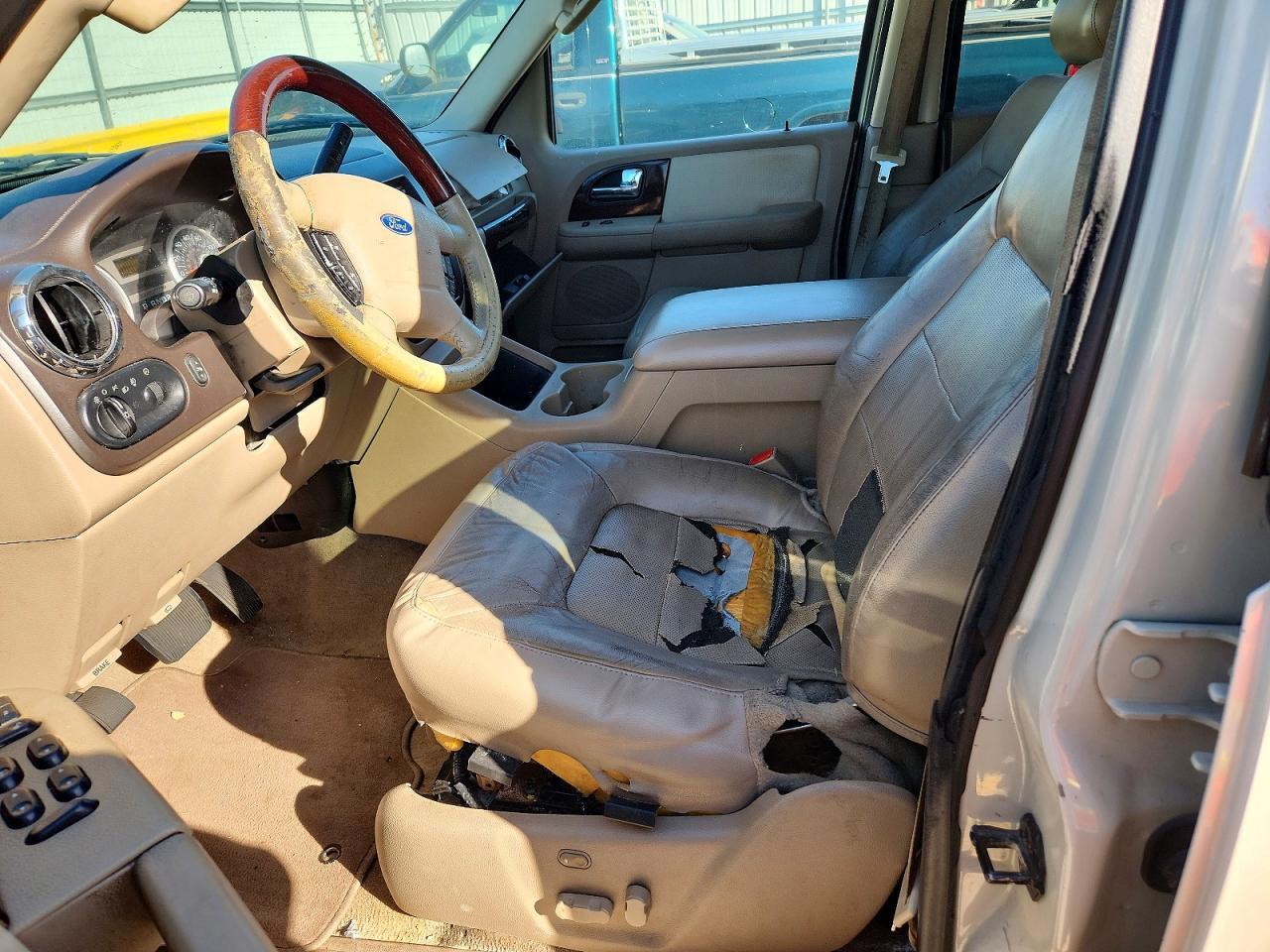 2006 Ford Expedition Limited - Image 7
