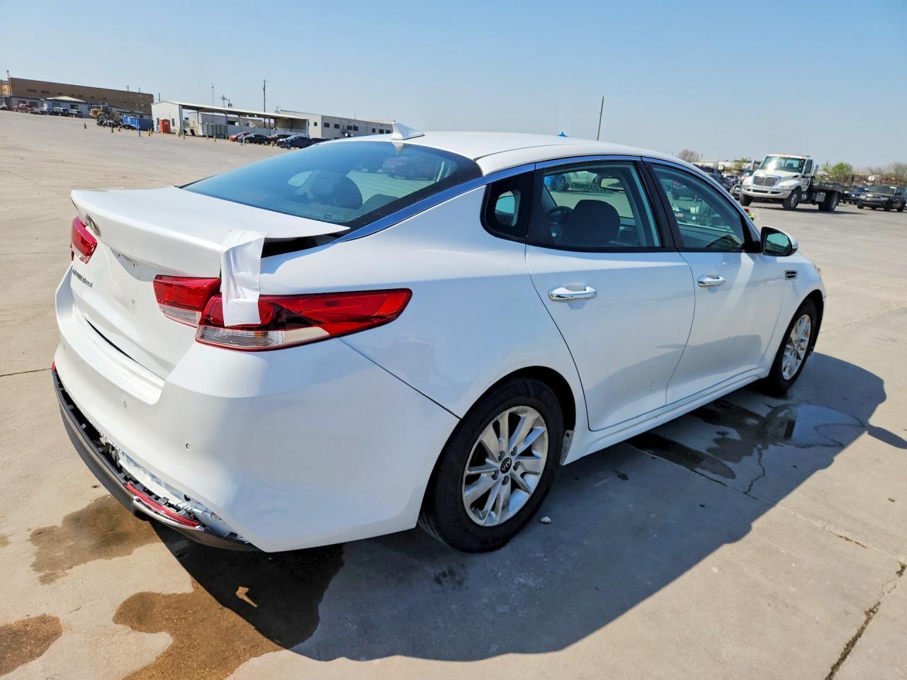 2016 Kia Optima Lx - Image 3