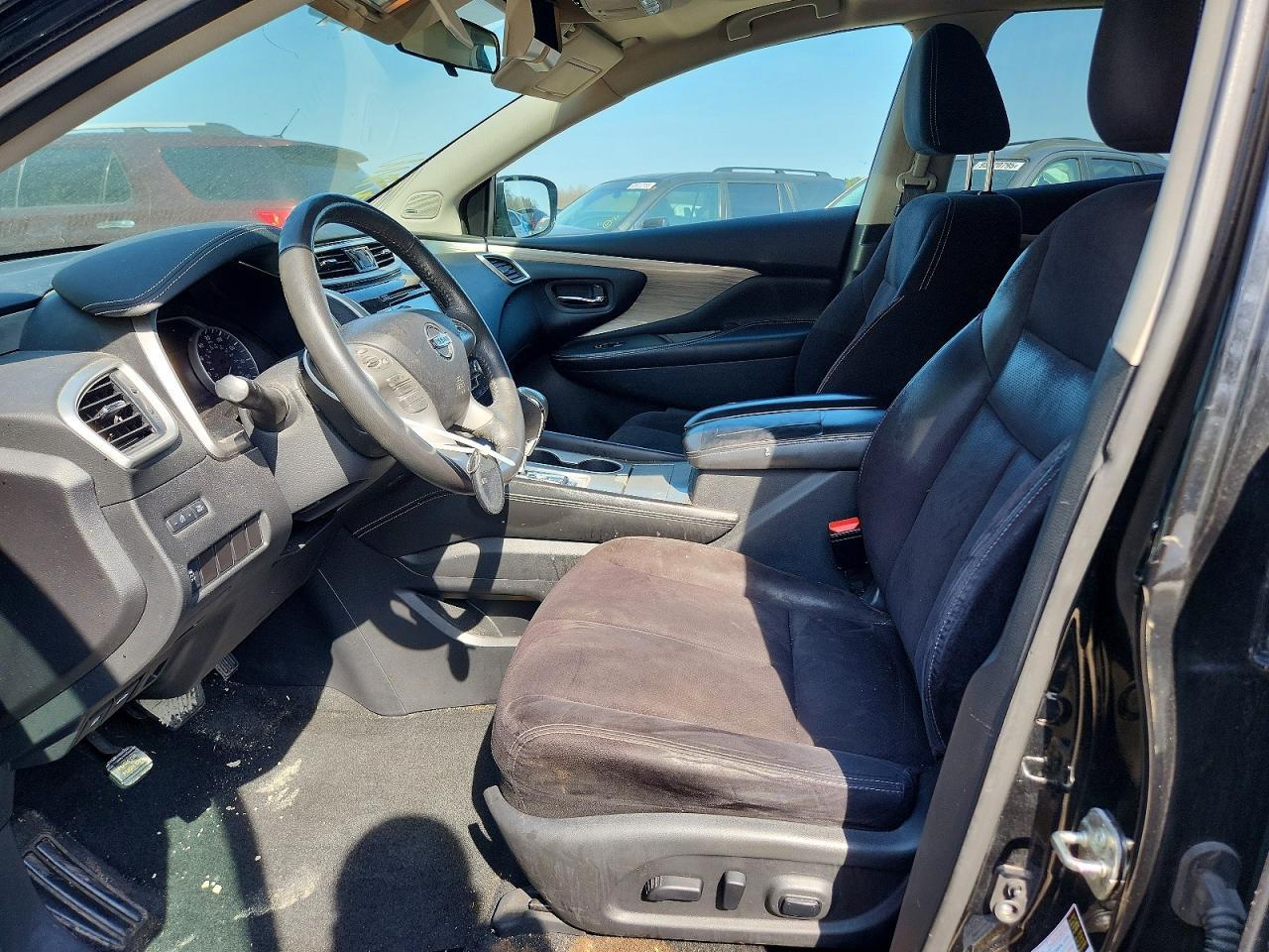 2015 Nissan Murano S - Image 7