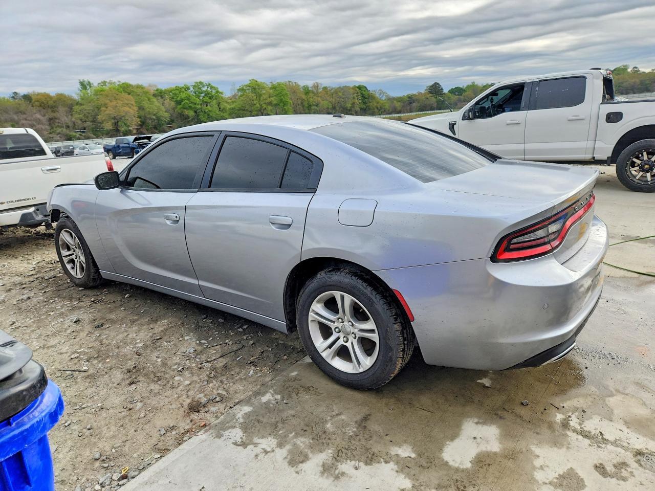 2015 Dodge Charger Se - Image 2