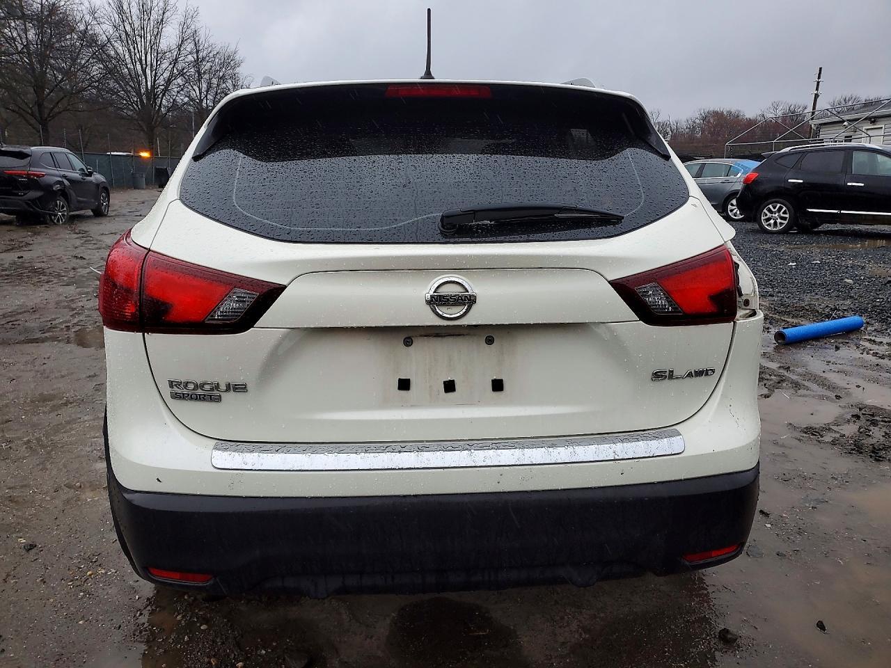 2017 Nissan Rogue Sport Sl - Image 6