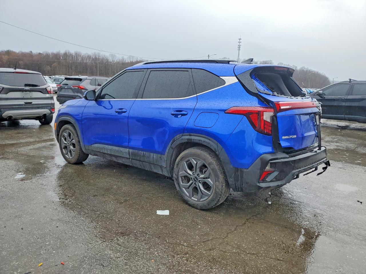 2024 Kia Seltos S - Image 2