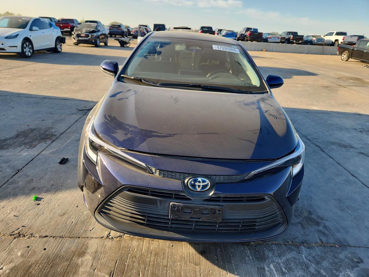 2025 Toyota Corolla Hybrid Le - Фото 5