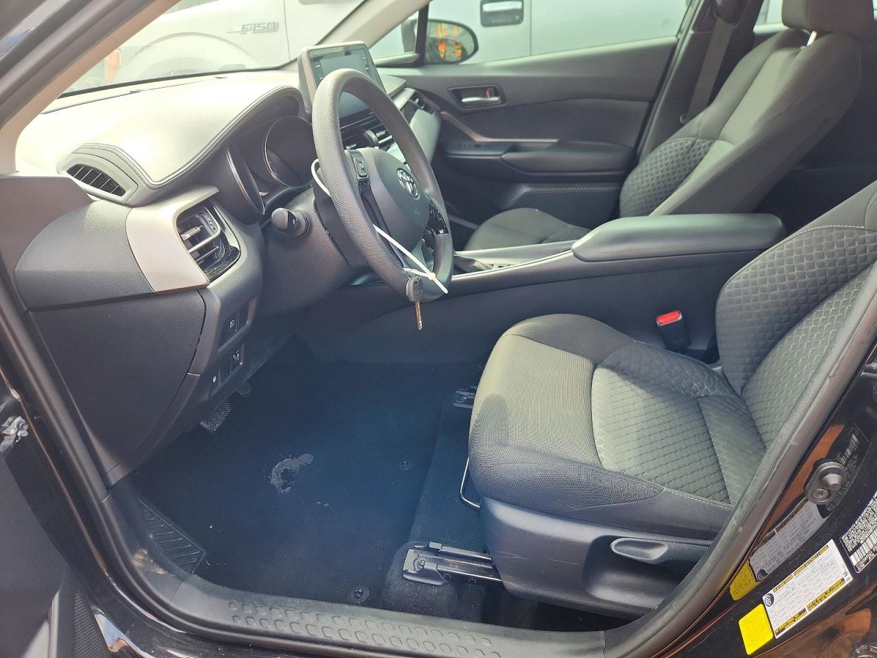 2021 Toyota C-Hr Xle - Фото 7