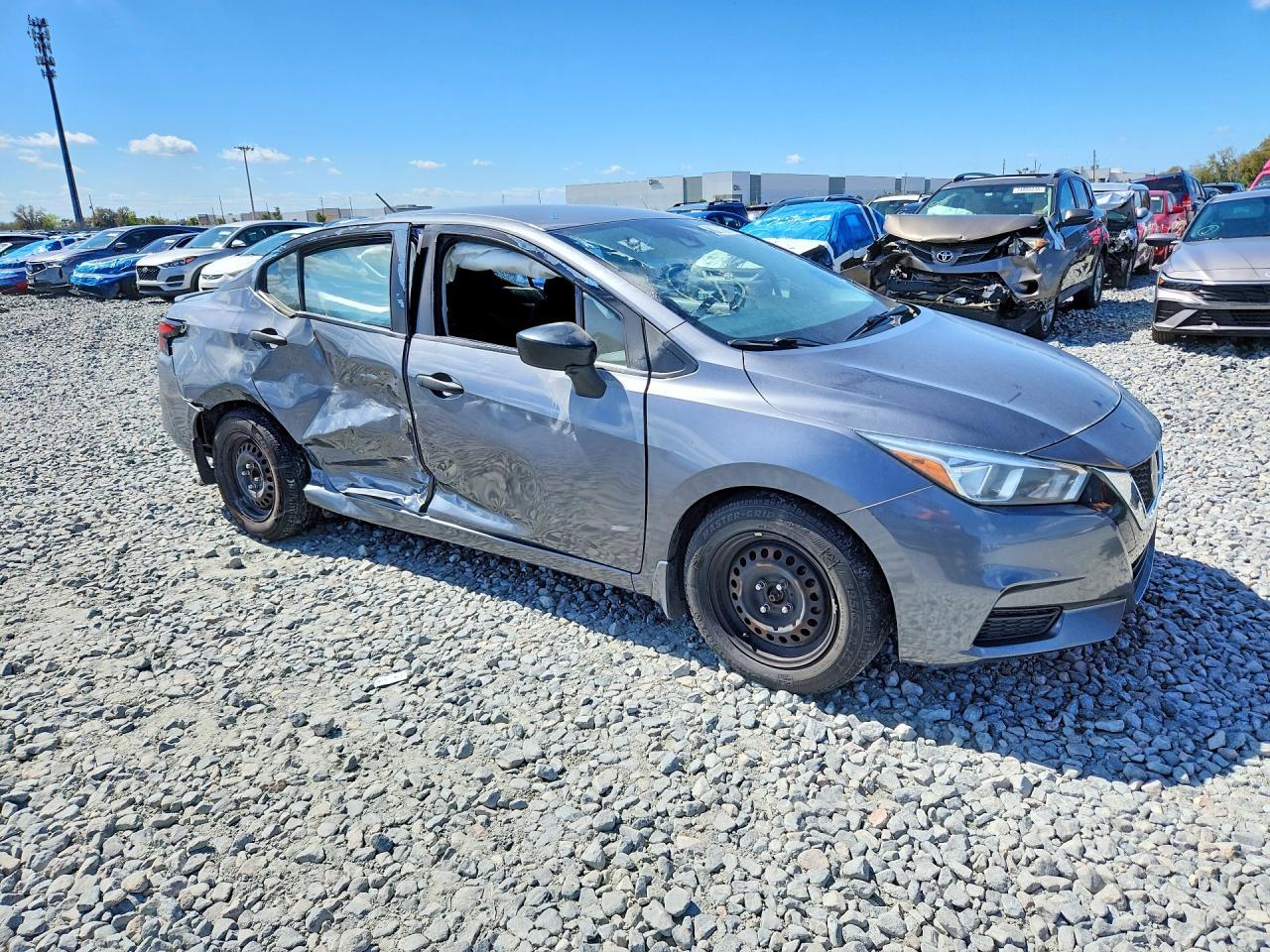 2020 Nissan Versa S - Image 4