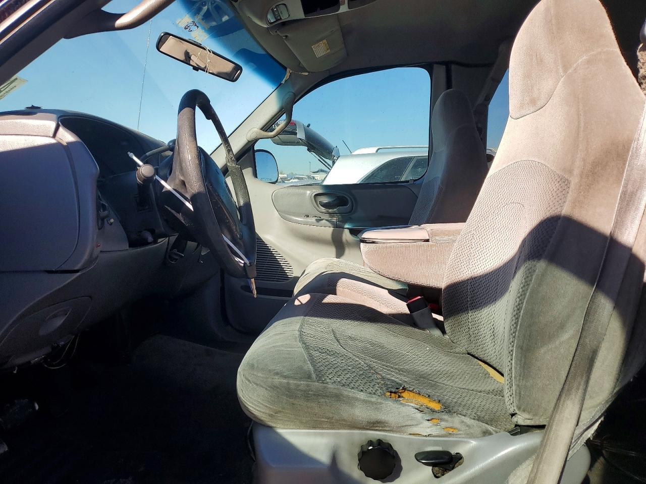 2000 Ford F150 - Фото 7