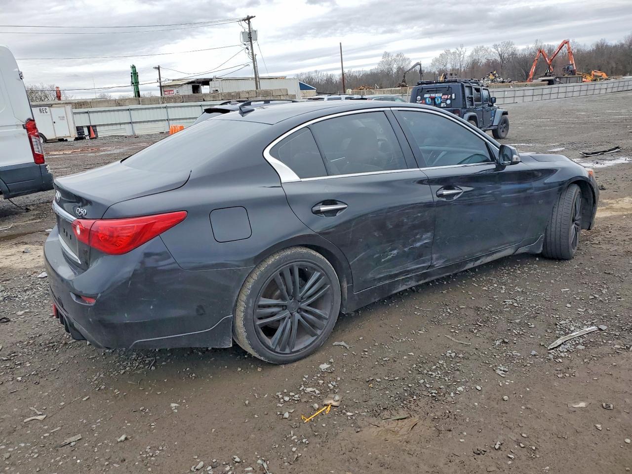 2015 Infiniti Q50 Premium - Фото 3