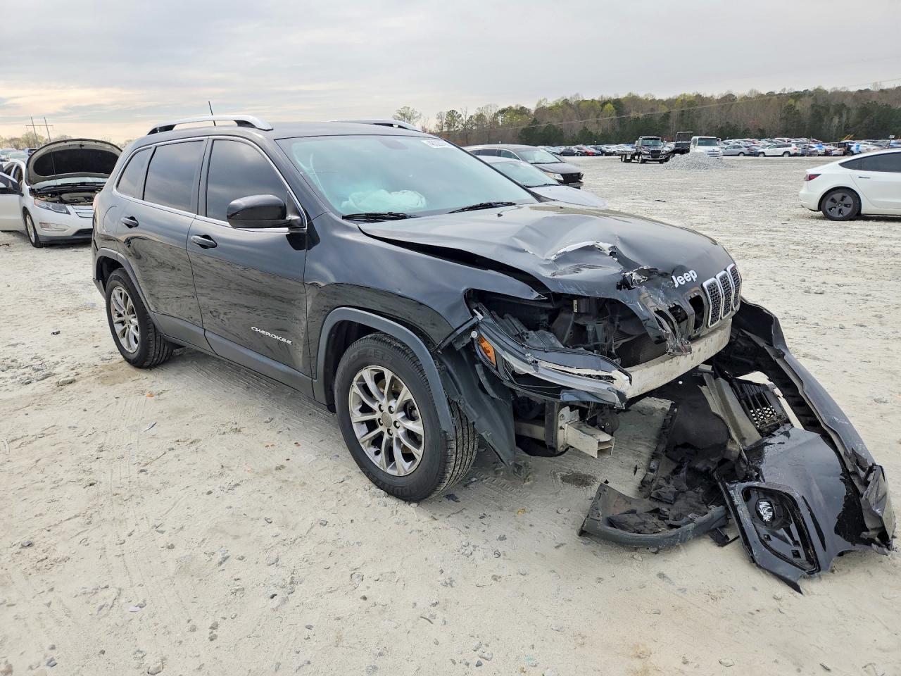 2019 Jeep Cherokee Latitude Plus - Фото 4