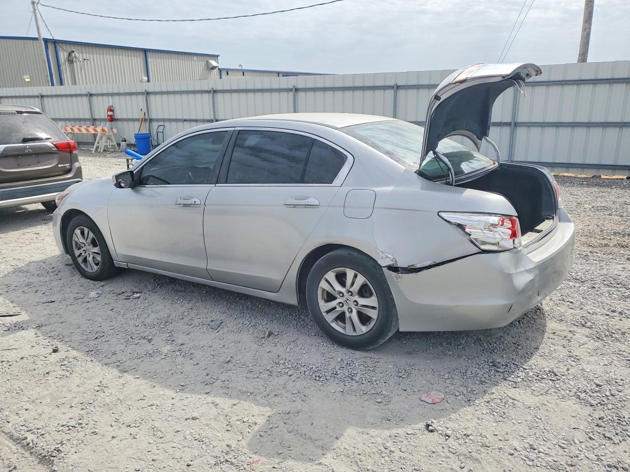 2011 Honda Accord - Фото 2