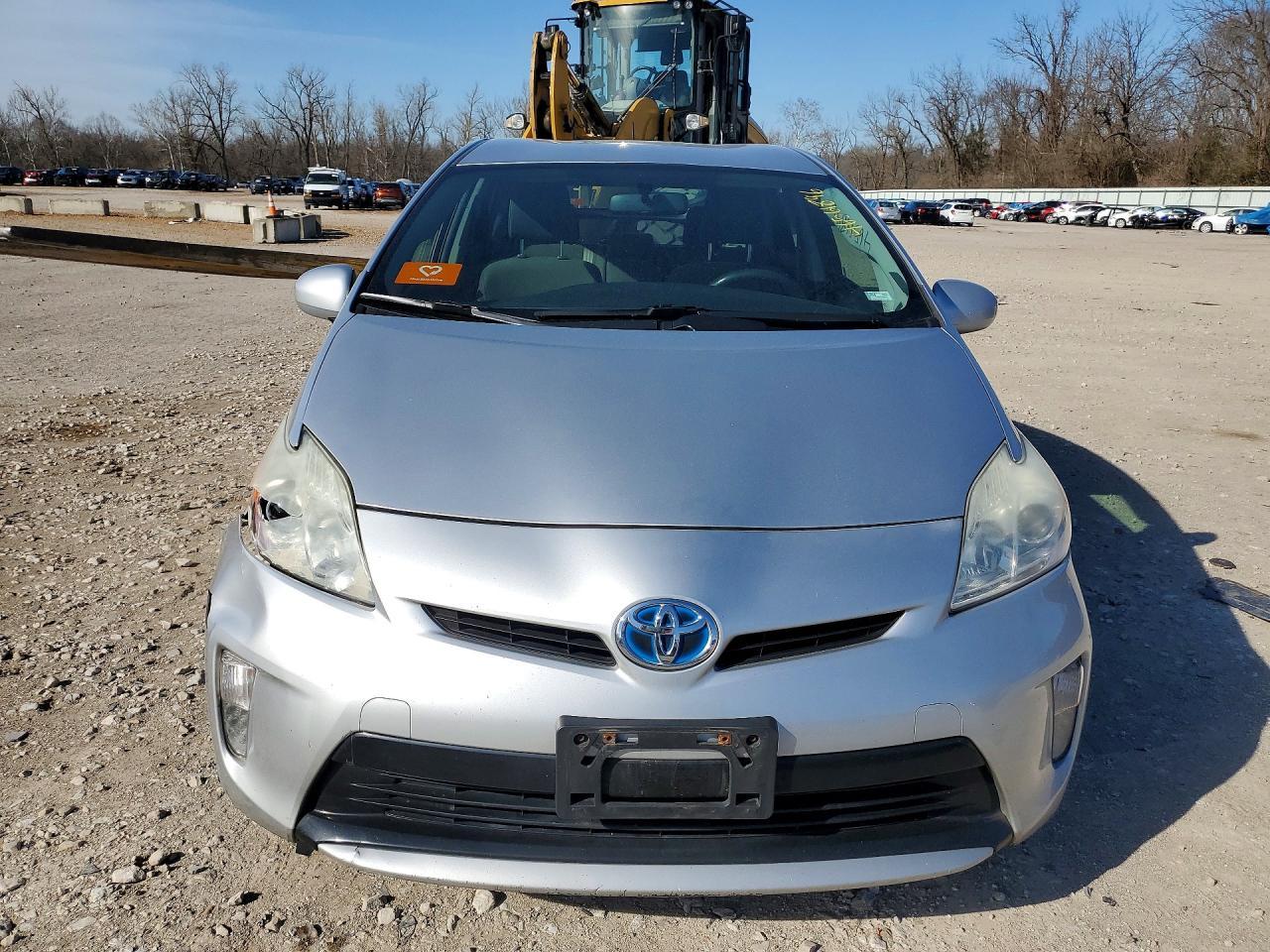2013 Toyota Prius Two - Фото 5