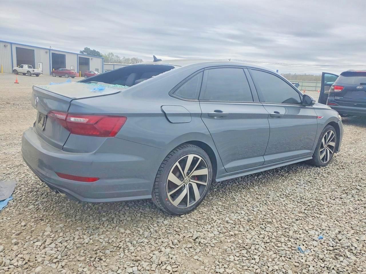 2021 Volkswagen Jetta Gli - Фото 3