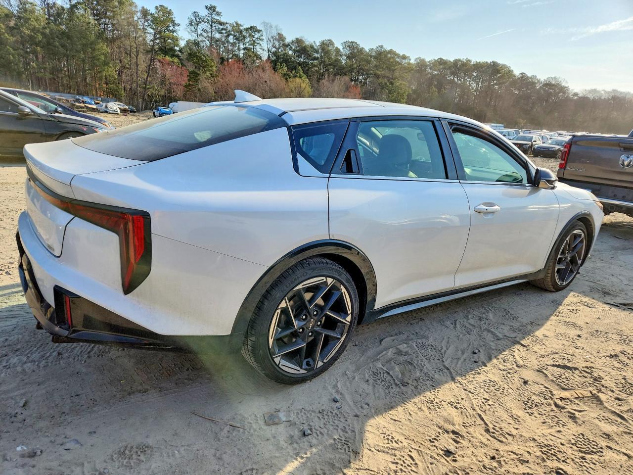 2025 Kia K4 Gt-Line - Image 3