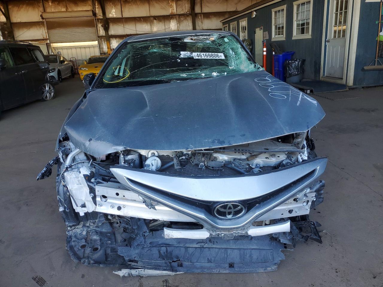 2022 Toyota Camry Se - Image 5