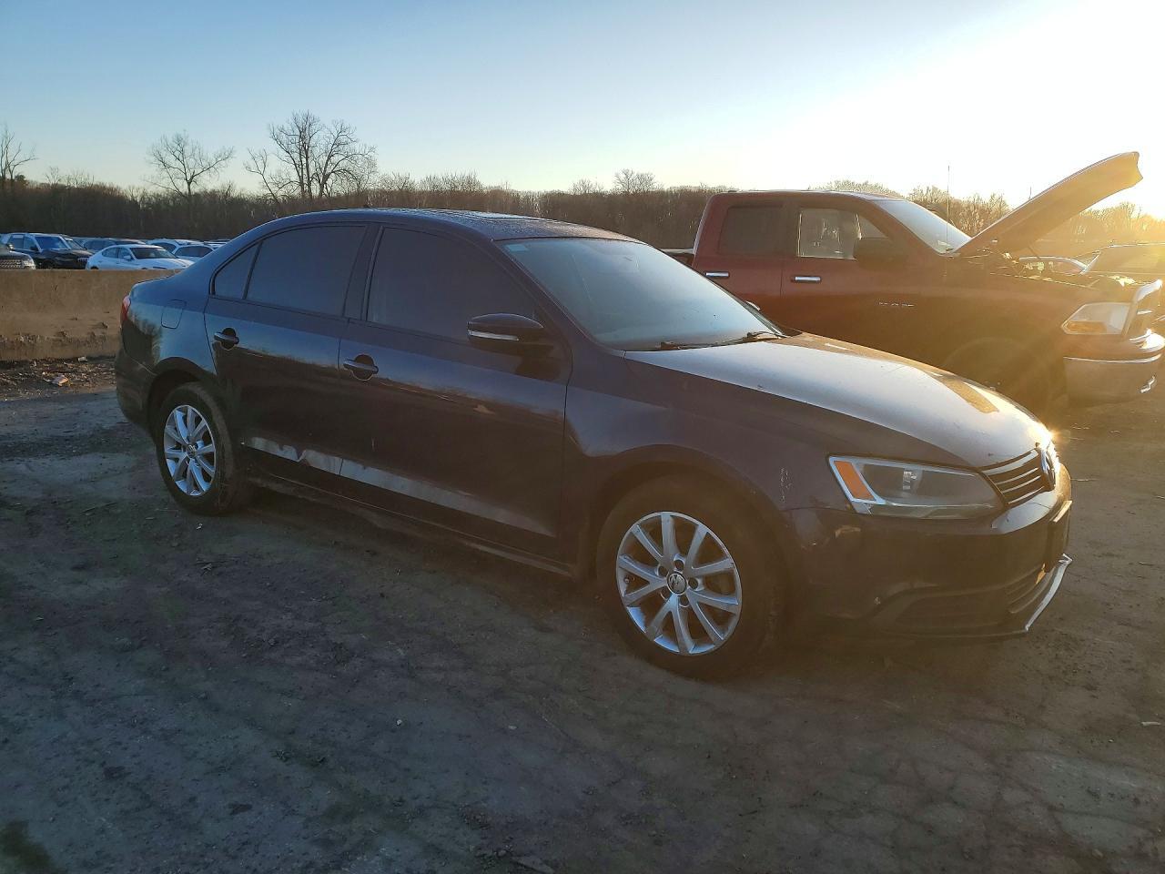 2011 Volkswagen Jetta Se - Фото 4