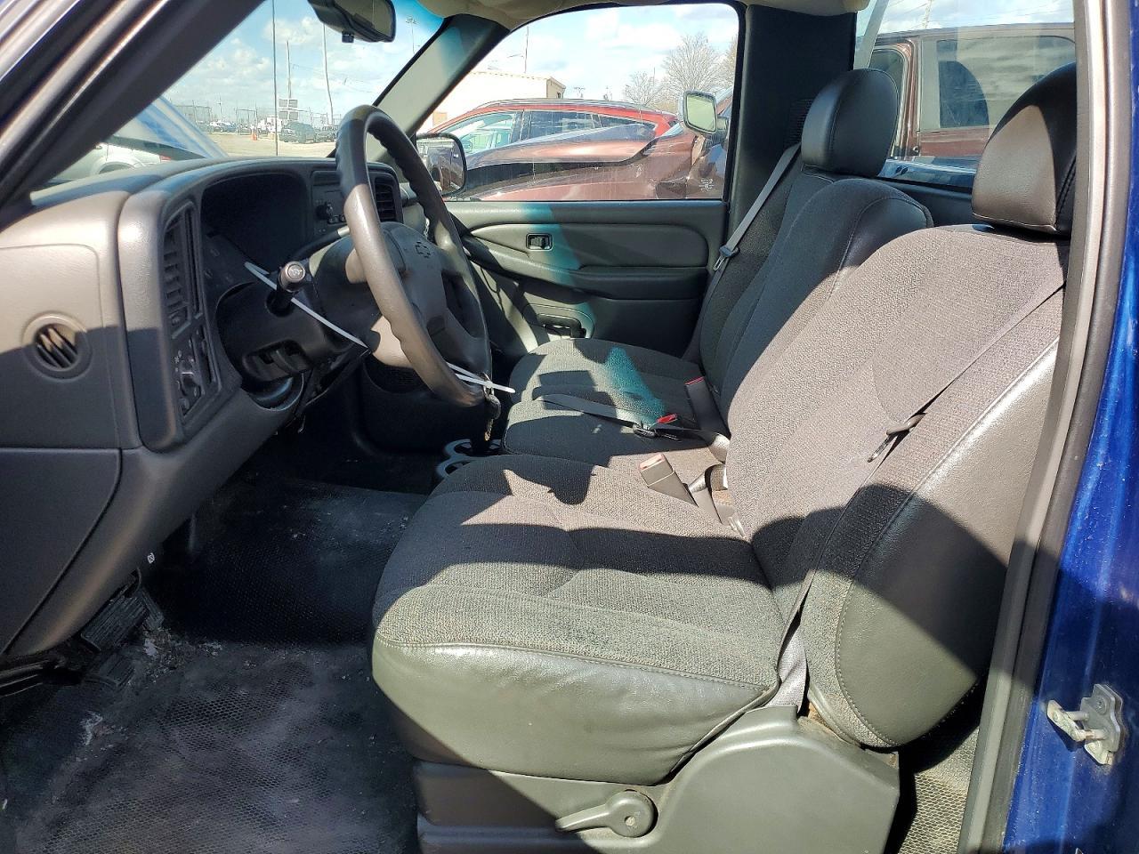 2004 Chevrolet Silverado C1500 - Фото 7