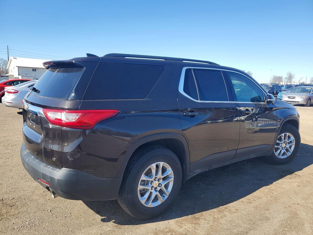 2019 Chevrolet Traverse Lt - Image 3