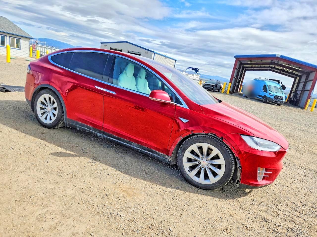 2016 Tesla Model X - Фото 4