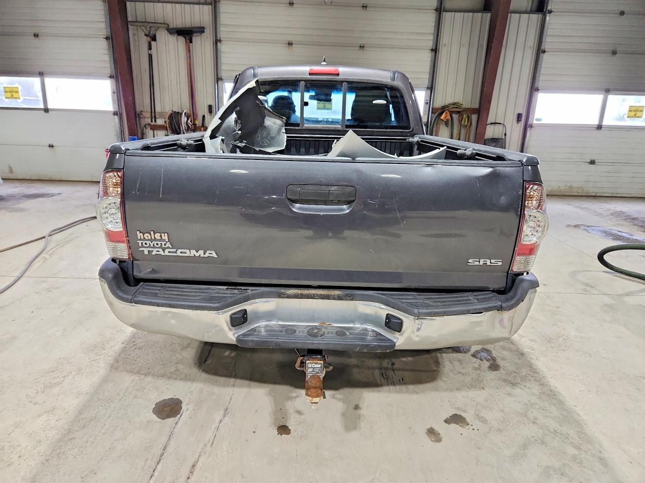 2015 Toyota Tacoma Base - Фото 6