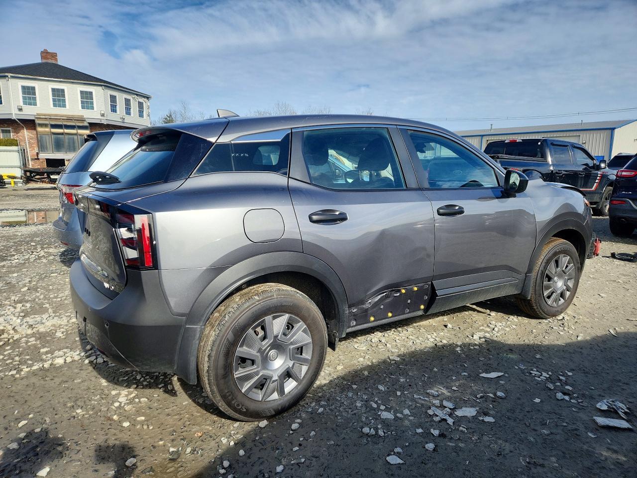 2025 Nissan Kicks S - Image 3