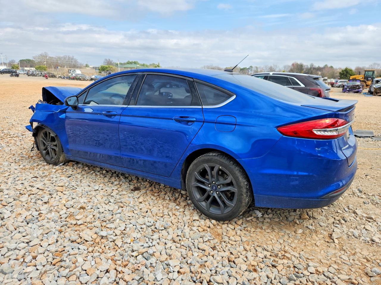 2018 Ford Fusion Se - Фото 2