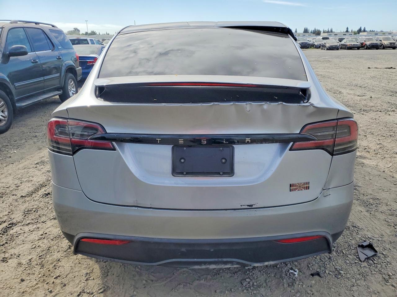2024 Tesla Model X - Фото 6