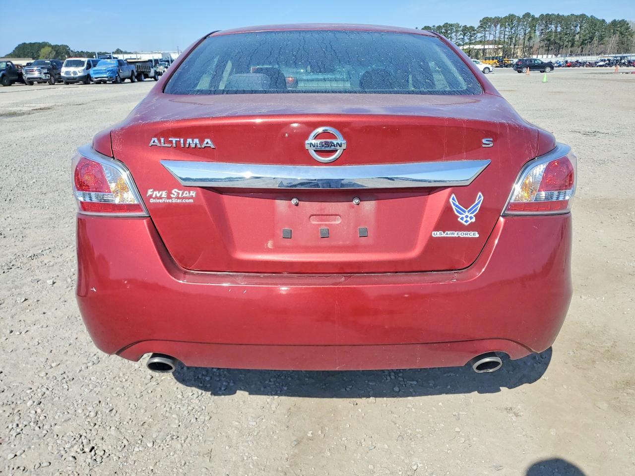 2015 Nissan Altima 2.5 S - Image 6