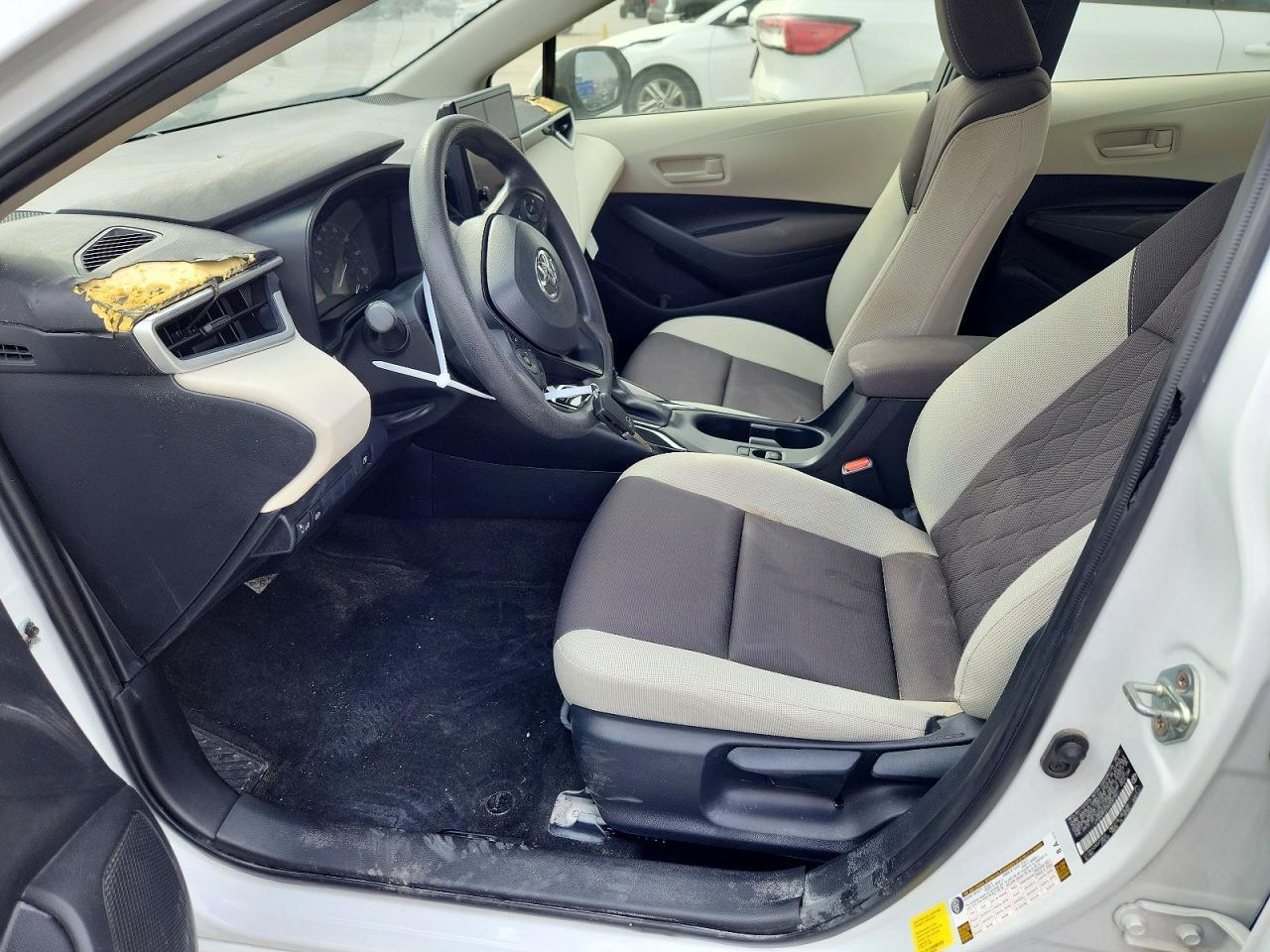 2024 Toyota Corolla Hybrid Le - Image 7