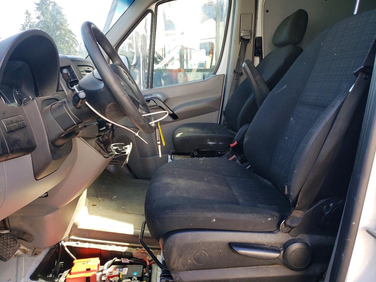 2017 Mercedes Benz Sprinter 2500 Utility / Service Van - Фото 7