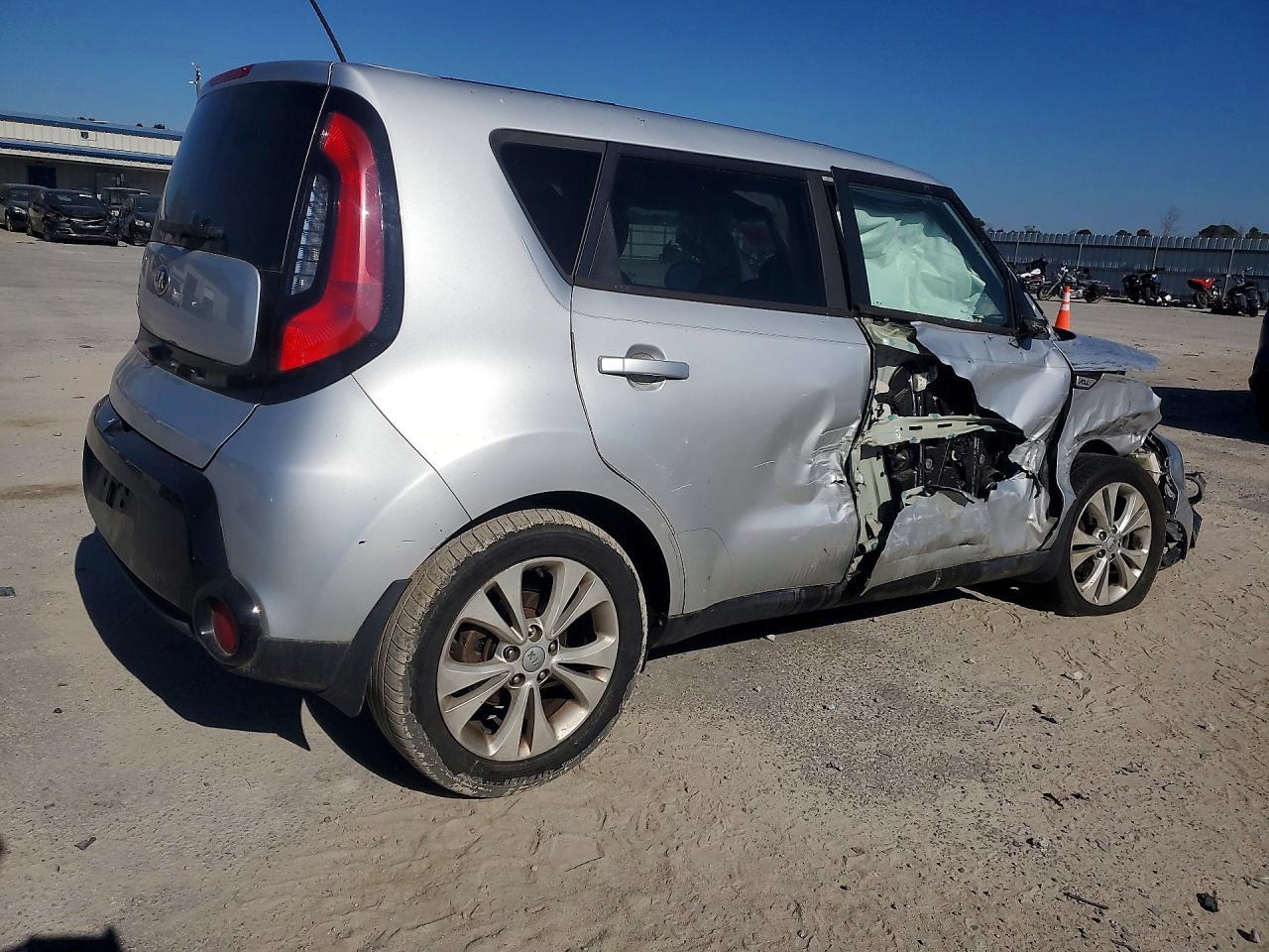 2016 Kia Soul - Image 3