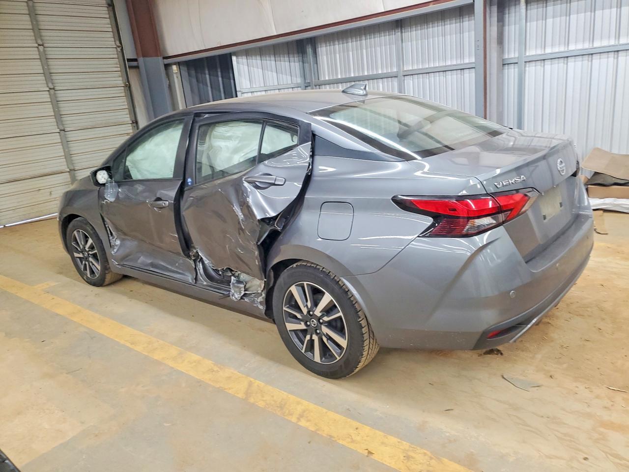 2020 Nissan Versa Sv - Фото 2