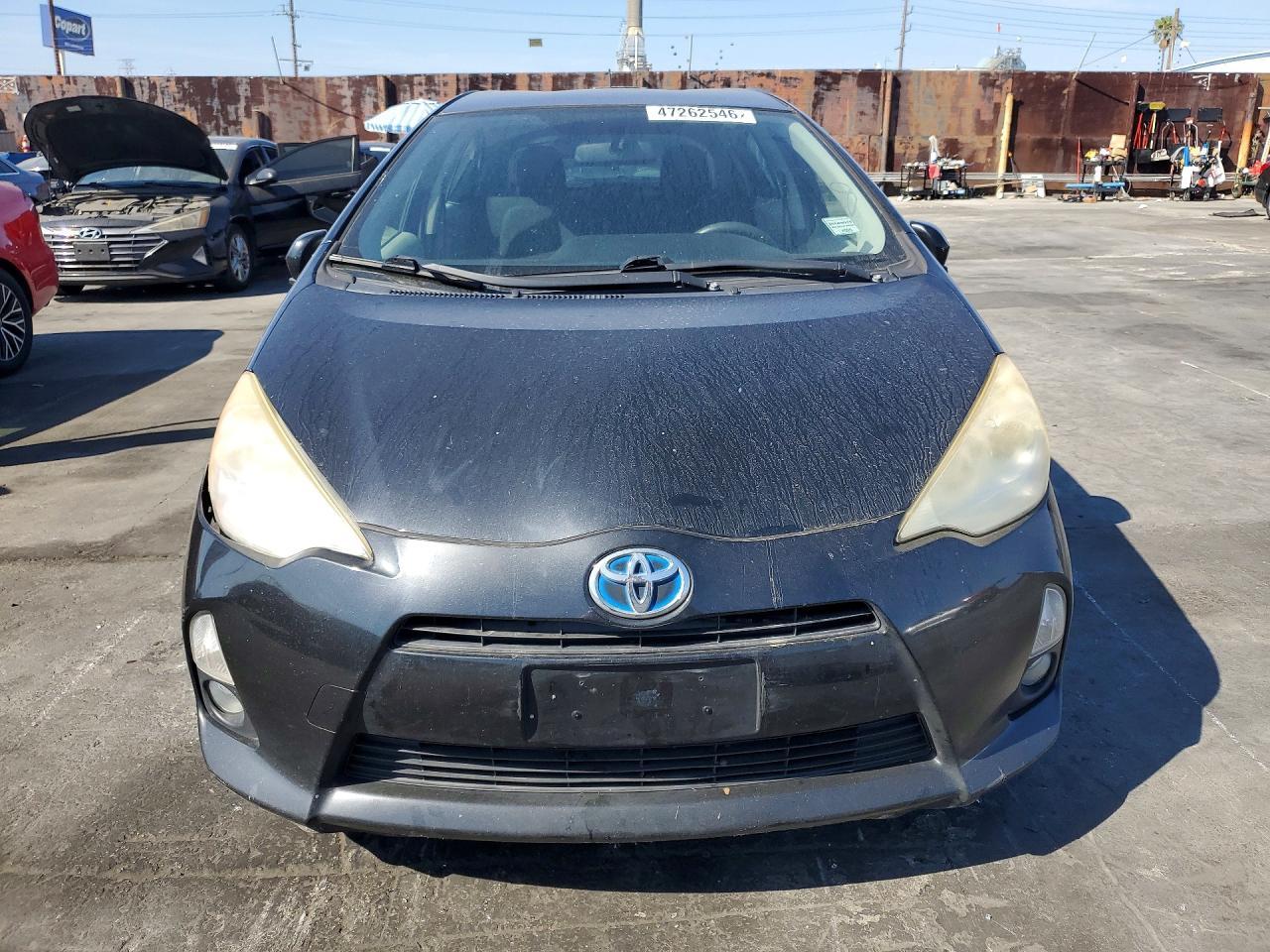 2013 Toyota Prius C Three - Фото 5