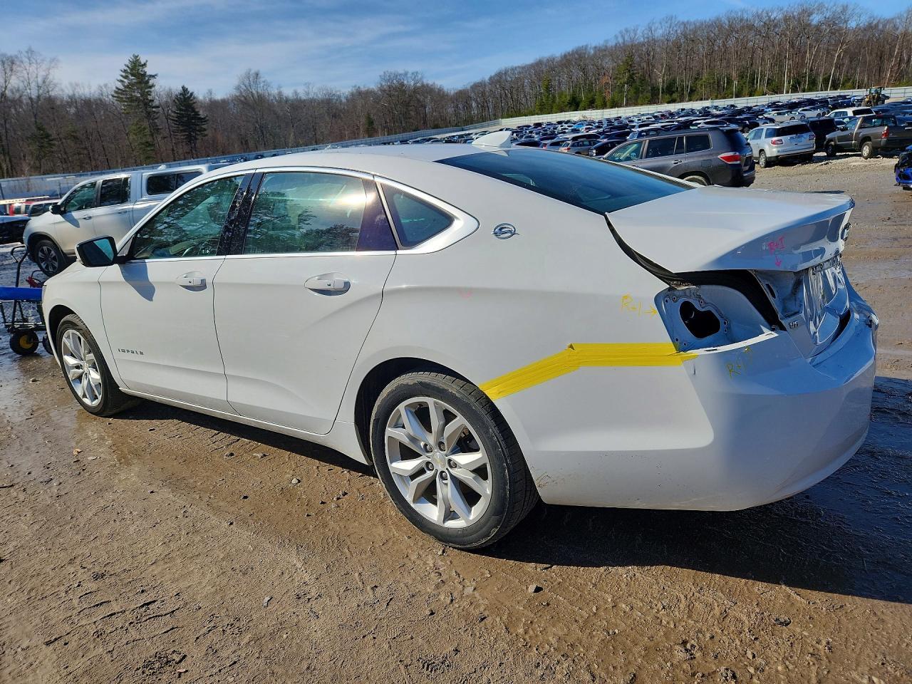 2019 Chevrolet Impala Lt - Image 2